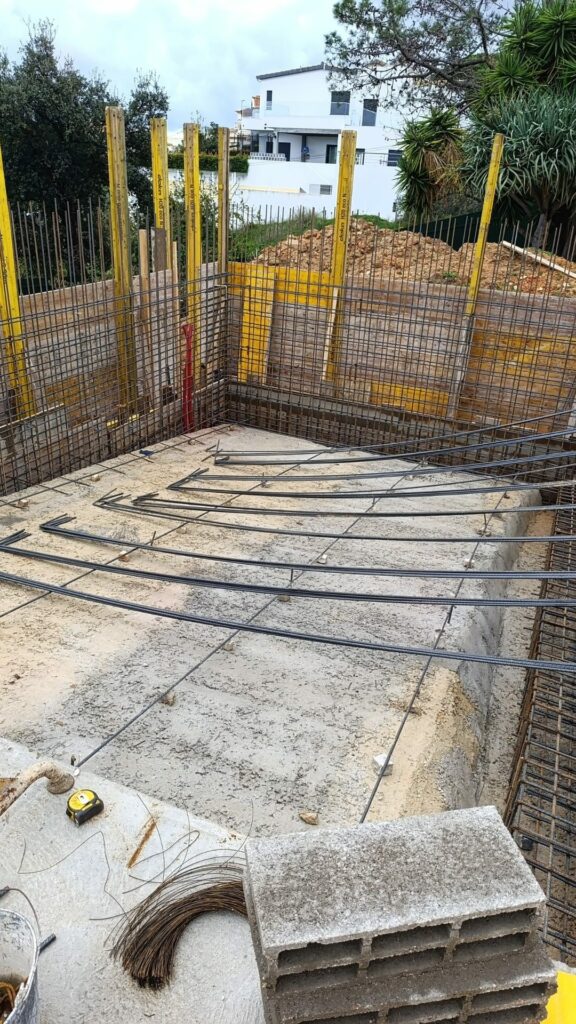 Obra de construção T-Man no Montenegro, Algarve — foto 4