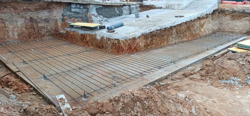 Obra de construção T-Man no Montenegro, Algarve — foto 7