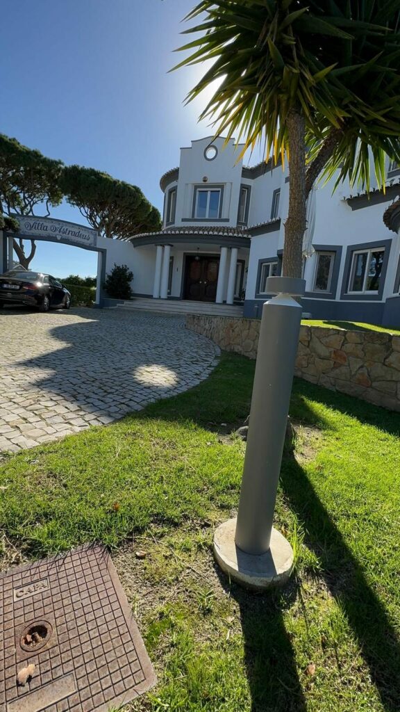 Remodelação · Vale do Lobo Remodelação em Vale do Lobo pela T-Man: sala de jogos e iluminação do jardim — foto 4